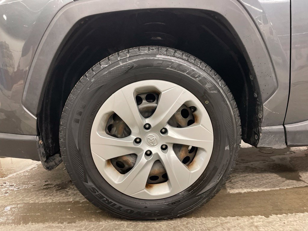 Used 2019 Toyota RAV4 LE w/ All Weather Liner Package AWD/4WD image 9