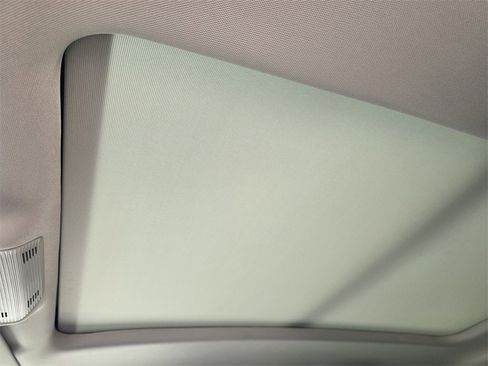 New 2026 Volkswagen Atlas SE image 17