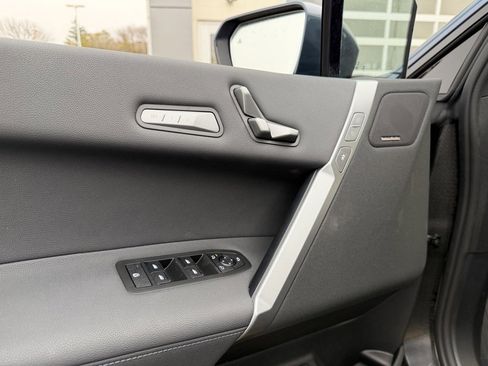 New 2026 BMW iX xDrive45 w/ M Sport Package image 24