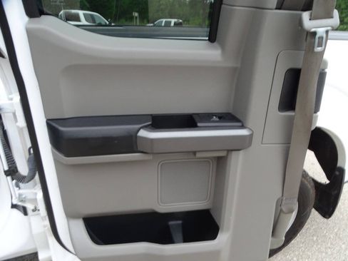 Used 2018 Ford F150 4x4 SuperCab XLT w/ Equipment Group 301A Mid image 31