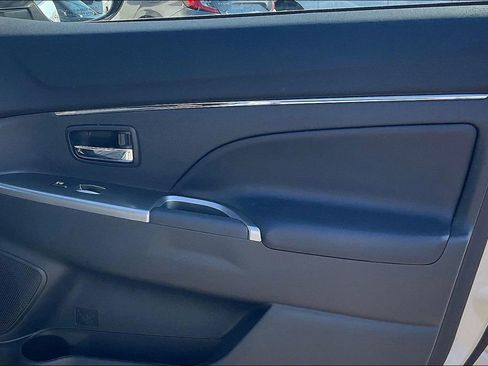 Used 2024 Mitsubishi Outlander Sport SE image 29