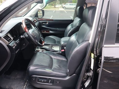 Used 2014 Lexus LX 570 4WD image 20