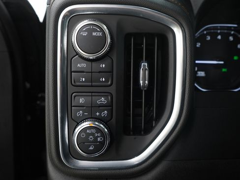 Used 2022 GMC Sierra 1500 AT4 w/ AT4 Premium Package image 26