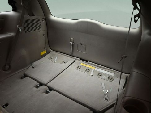 Used 2004 Toyota Sienna CE image 32