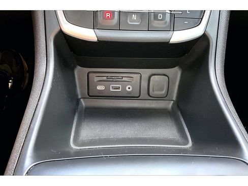 Used 2024 GMC Terrain SLT w/ Infotainment Package II AWD/4WD image 30