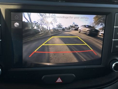 Used 2024 Kia Soul LX w/ Option Group 015 image 17