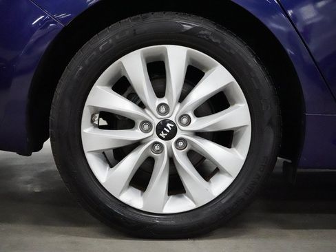 Used 2017 Kia Optima LX FWD image 36