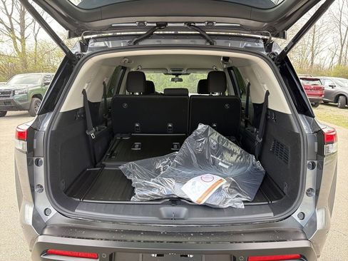 New 2026 Nissan Pathfinder SV w/ Cargo Package AWD/4WD image 16