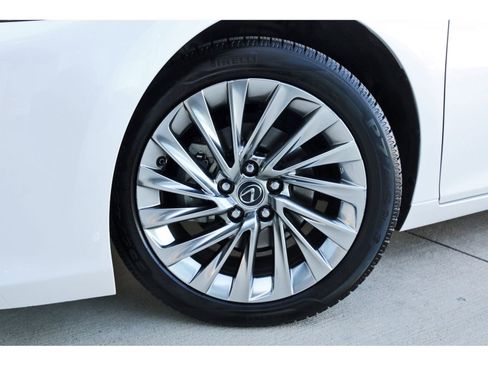 Used 2022 Lexus ES 350 Ultra Luxury image 32