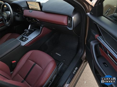 Used 2025 MAZDA CX-70 Plug-In Hybrid w/ Premium Plus image 4