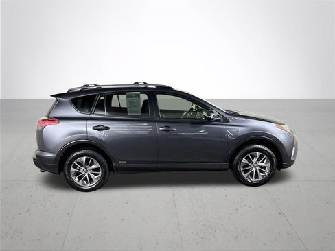 Used 2017 Toyota RAV4 XLE w/ All Weather Liner Package AWD/4WD image 5