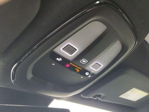 Certified 2023 Volvo C40 P8 Recharge Ultimate image 35