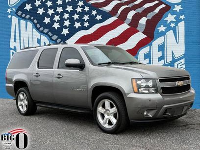 Used 2009 Chevrolet Suburban LT w/ Luxury Package