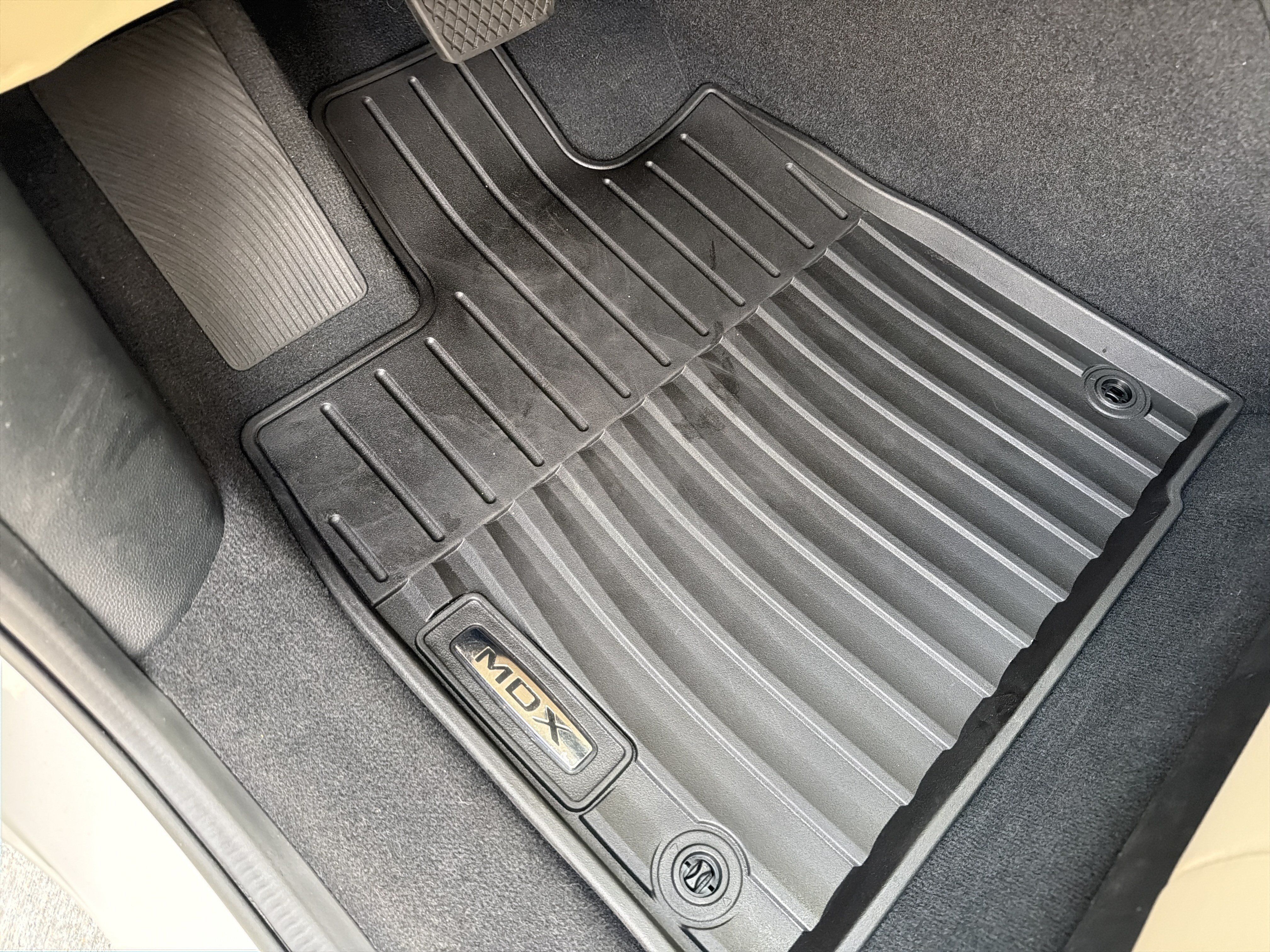 Certified 2026 Acura MDX w/ Technology Package FWD image 17