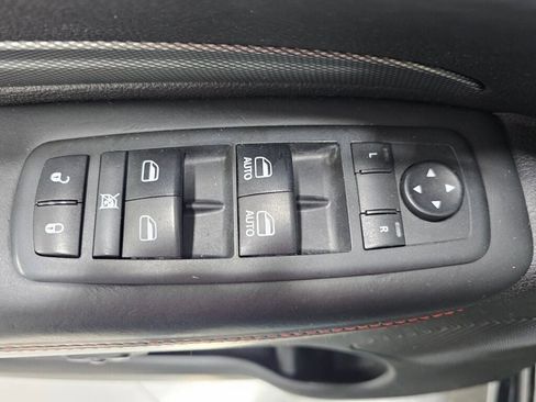 Used 2018 Dodge Durango R/T image 35