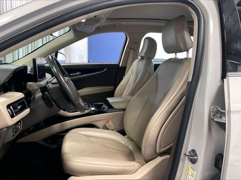 Used 2022 Lincoln Nautilus Reserve AWD/4WD image 10