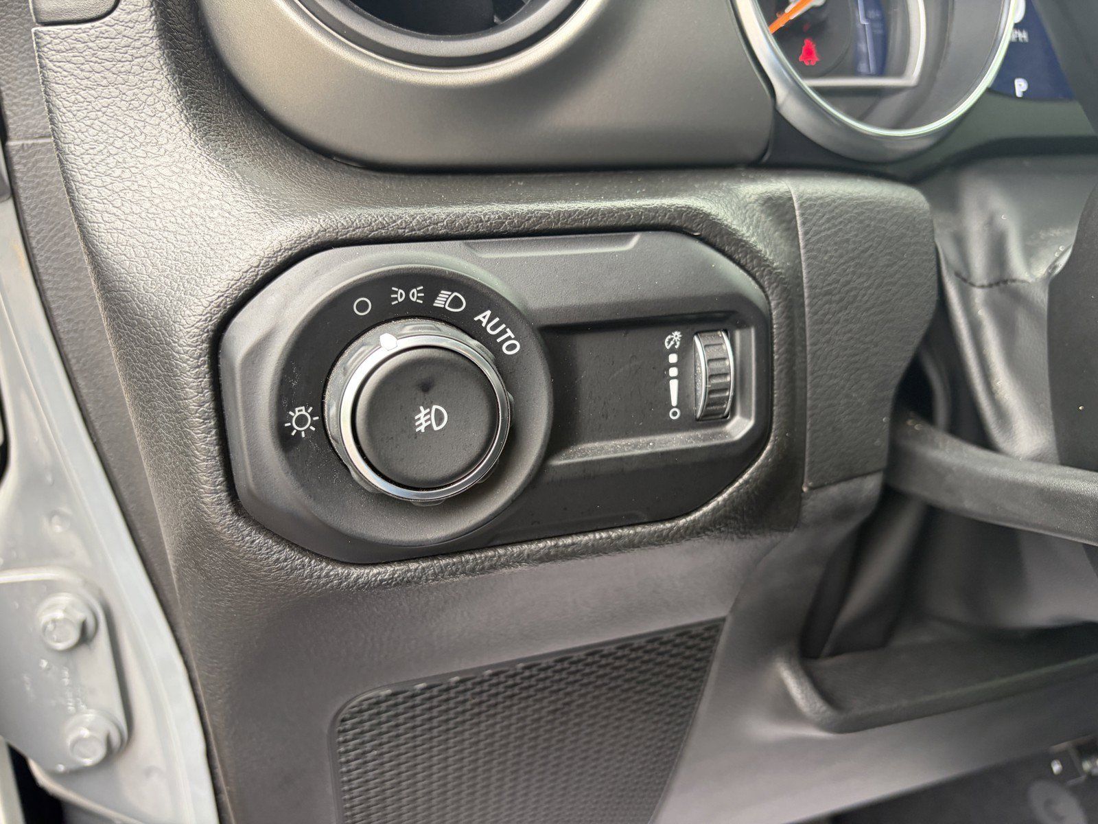 Used 2023 Jeep Wrangler Unlimited Sport AWD/4WD image 25