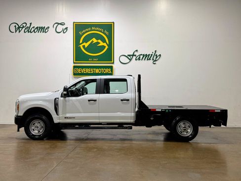 Used 2024 Ford F250 XL AWD/4WD image 5