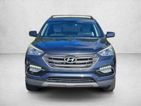 Used 2017 Hyundai Santa Fe Sport FWD image 2