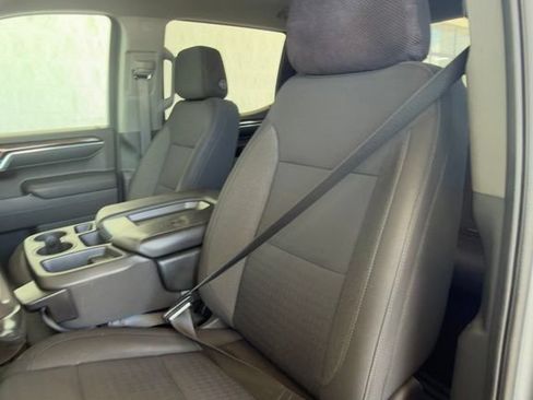 Used 2024 GMC Sierra 1500 Elevation AWD/4WD image 2