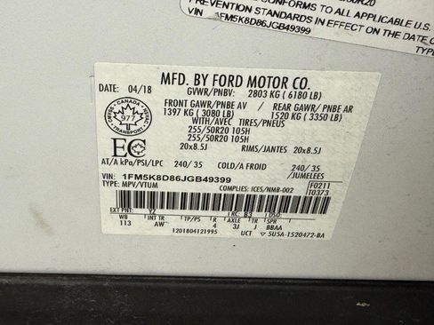 Used 2018 Ford Explorer XLT w/ XLT Appearance Package image 23