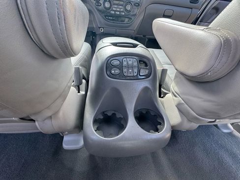 Used 2004 Toyota Sequoia Limited image 25