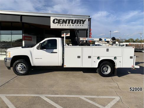 Used 2011 Chevrolet Silverado 3500 W/T image 5