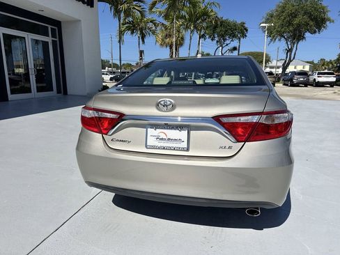 Used 2017 Toyota Camry FWD image 25