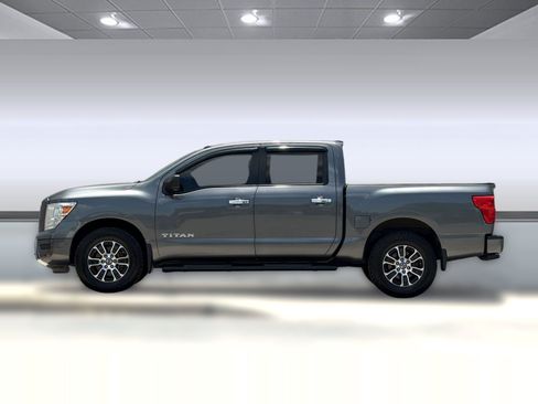 Used 2021 Nissan Titan SV w/ SV Convenience Package AWD/4WD image 2