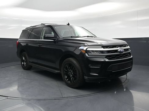 Used 2024 Ford Expedition XLT AWD/4WD image 57