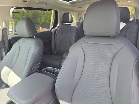 New 2026 Kia Carnival SX Prestige FWD image 23
