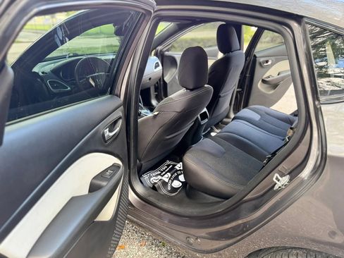Used 2015 Dodge Dart SXT FWD image 5