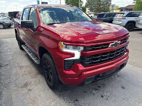 Used 2024 Chevrolet Silverado 1500 RST w/ Z71 Off-Road Package AWD/4WD image 4