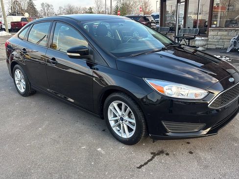 Used 2017 Ford Focus SE image 15