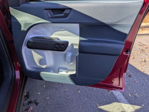 New 2025 Ford Maverick XLT w/ 4K Tow Package image 32