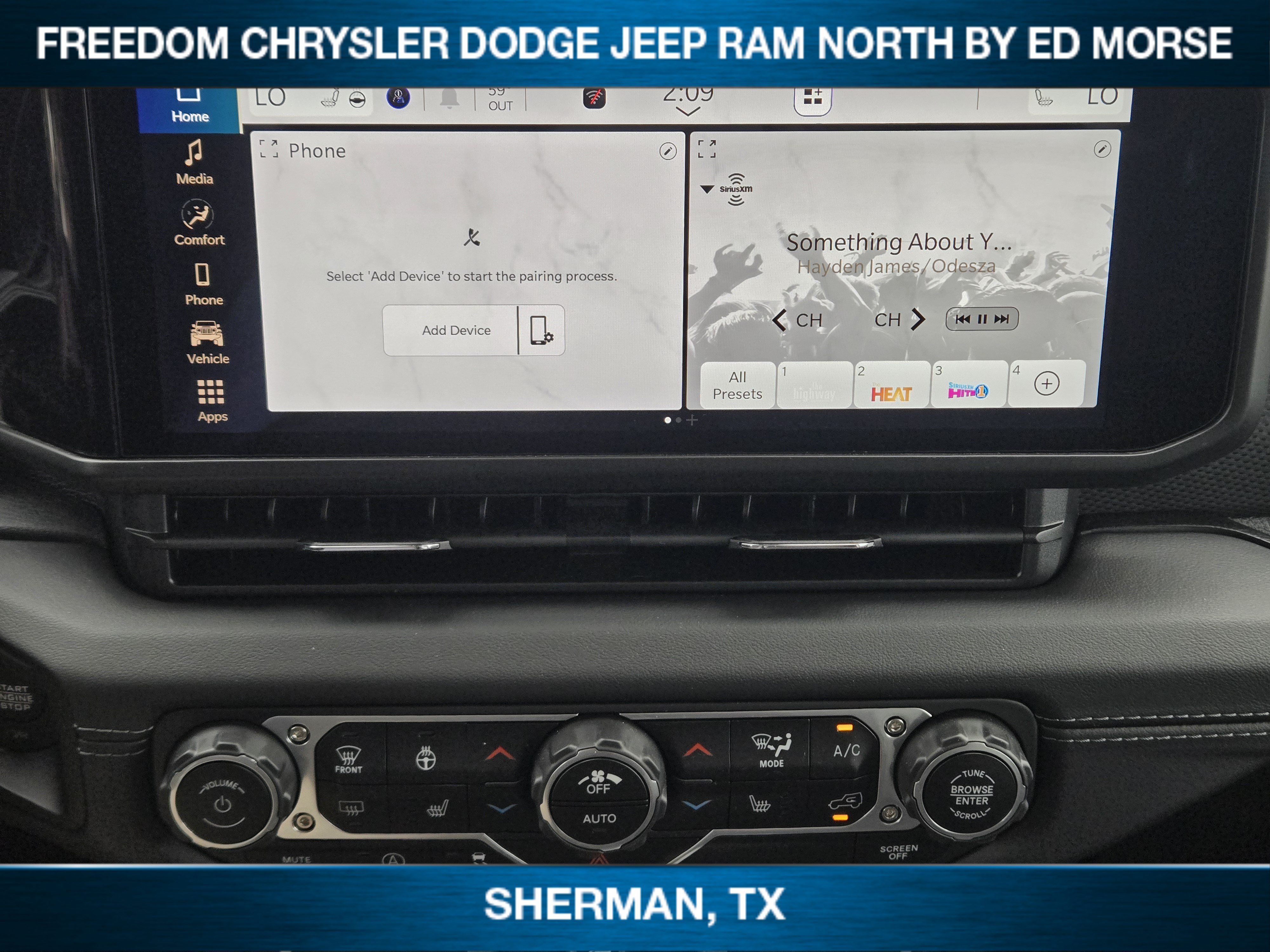 New 2025 Jeep Wrangler Unlimited Rubicon w/ Convenience Group AWD/4WD image 11