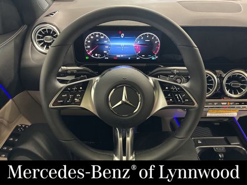 New 2026 Mercedes-Benz GLA 250 4MATIC image 10