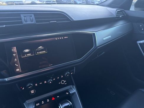 Used 2023 Audi Q3 2.0T Premium image 26