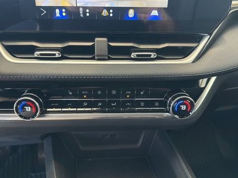 New 2026 Chevrolet Equinox LT image 13