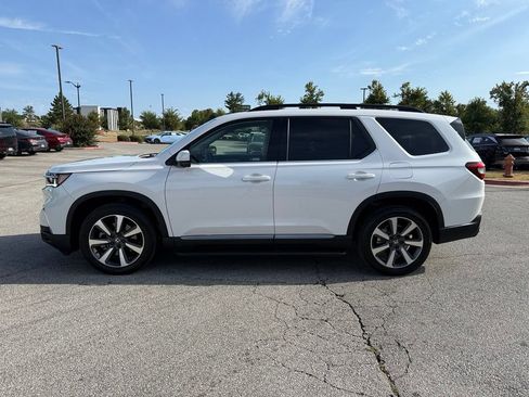 Used 2023 Honda Pilot Elite image 4