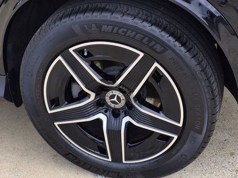 Certified 2026 Mercedes-Benz GLC 300 image 3