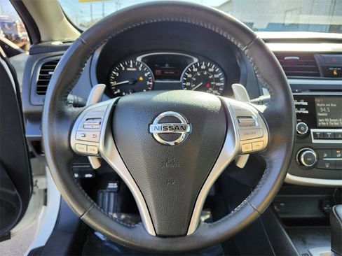 Used 2017 Nissan Altima 2.5 SR image 23