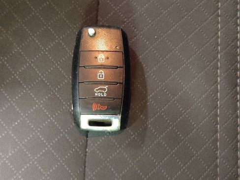 Used 2020 Kia Sorento L FWD image 32