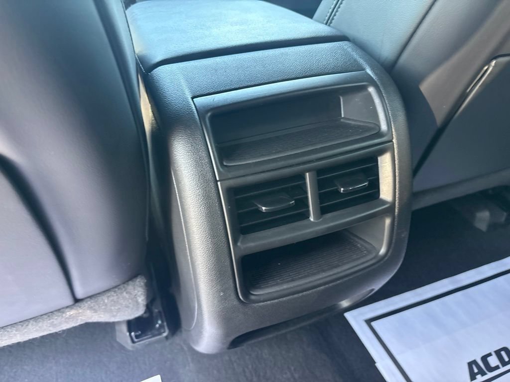 Used 2022 Cadillac XT5 Premium Luxury w/ Technology Package AWD/4WD image 41