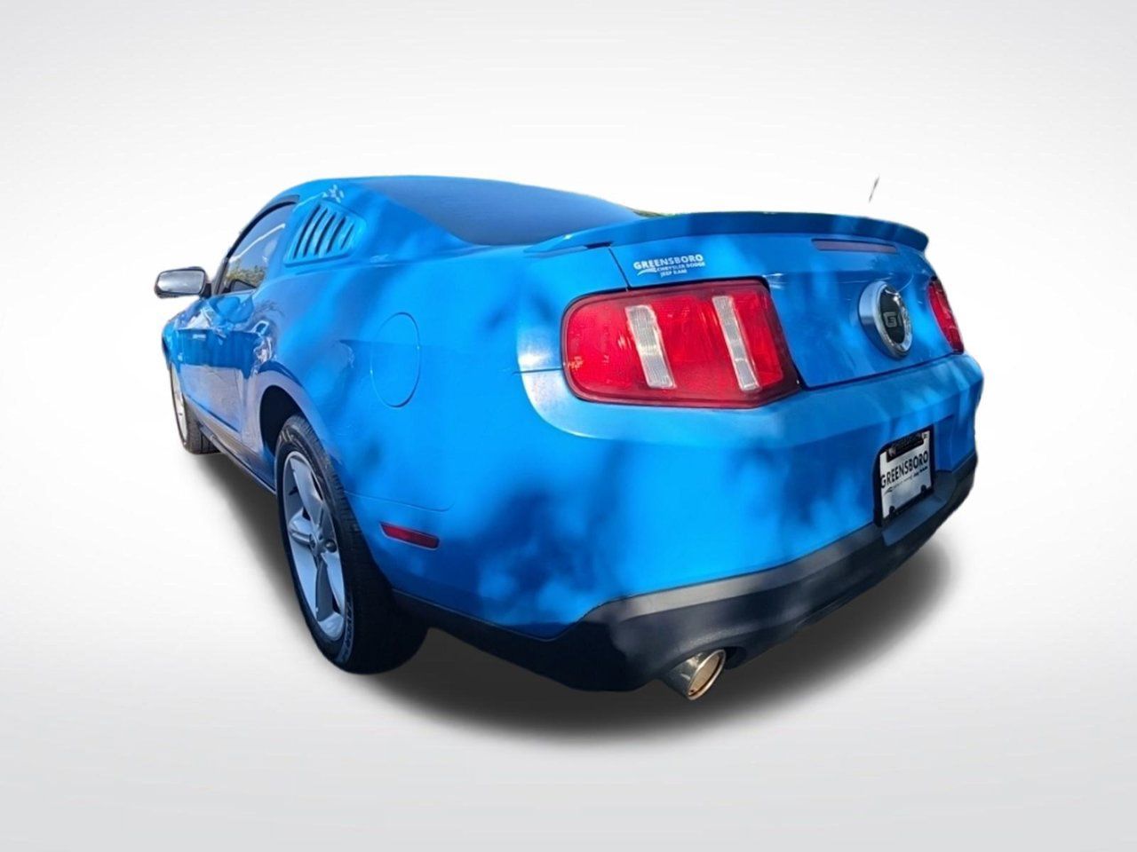 Used 2010 Ford Mustang GT Premium RWD image 5