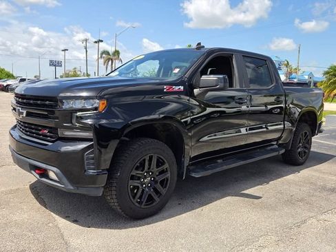 Used 2022 Chevrolet Silverado 1500 LT Trail Boss w/ Convenience Package II AWD/4WD image 3