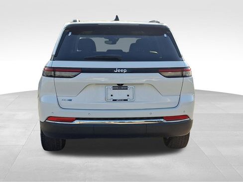 Used 2024 Jeep Grand Cherokee Limited 4xe image 5