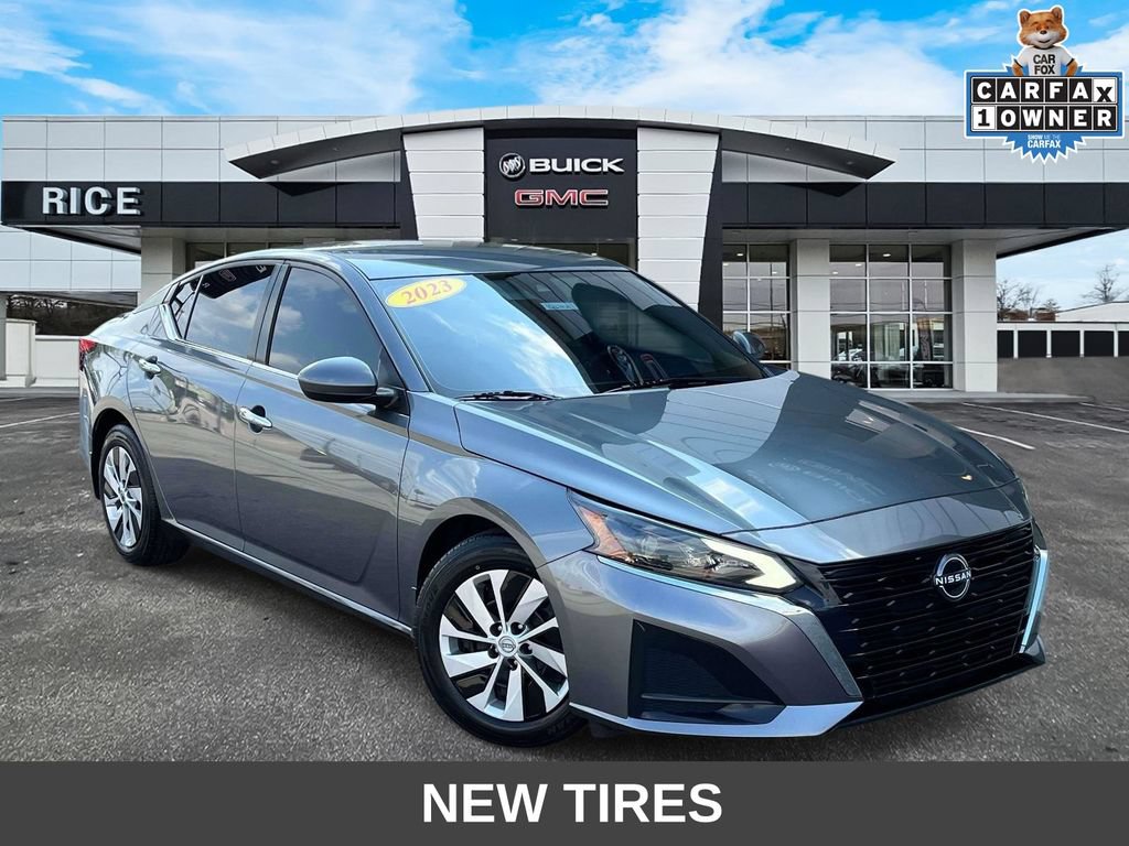 Used 2023 Nissan Altima 2.5 S FWD image 1