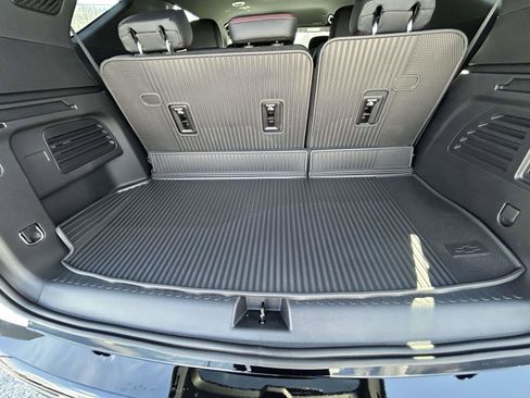 New 2026 Chevrolet Traverse RS w/ LPO, Floor Liner Package image 17