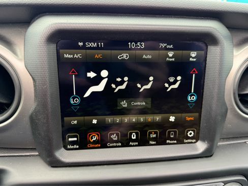 Used 2023 Jeep Wrangler Unlimited w/ Sun & Screen Package AWD/4WD image 23